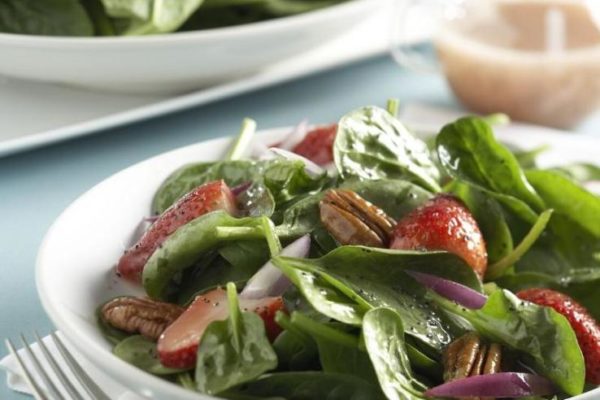 Berry Spinach Salad Recipe