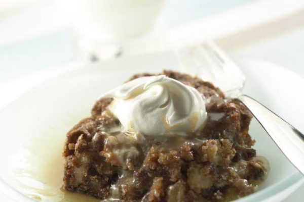 Cinnamon Apple Cake